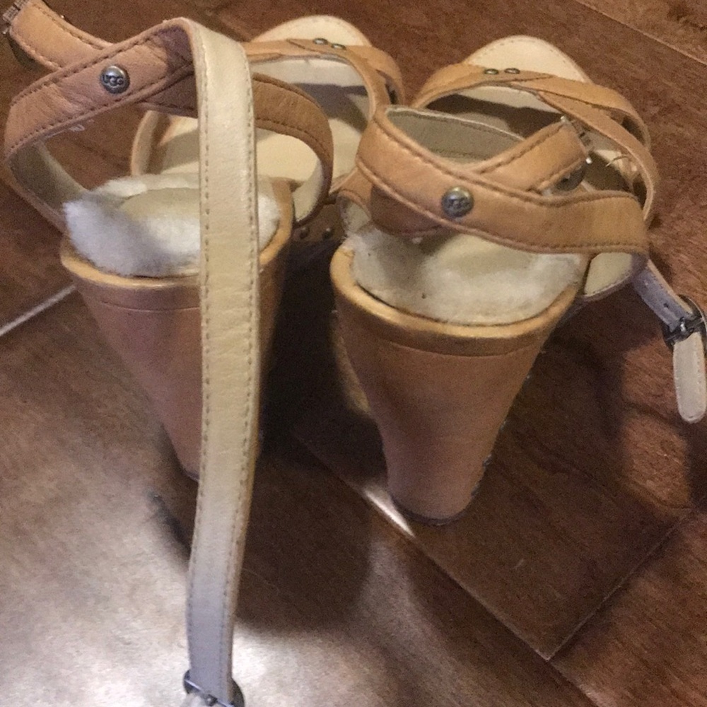 Ugg wedge sandals. Size 6. - Picture 3 of 7